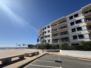 Exterior - 3-bedroom seafront apartment with parking in Roses (Roses)