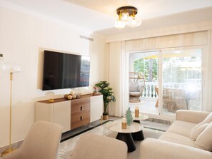 Living area - Banús, Dama de Noche, 2bd-2bth. Fantastic Complex! (Nueva Andalucía)