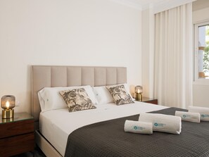 Room - Banús, Dama de Noche, 2bd-2bth. Fantastic Complex! (Nueva Andalucía)
