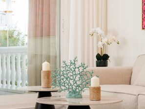 Living area - Banús, Dama de Noche, 2bd-2bth. Fantastic Complex! (Nueva Andalucía)