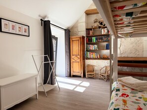 Room - Cottage with air conditioning - 9 guests (Le Louroux)