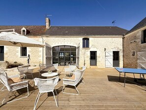 Outdoor dining - Cottage with air conditioning - 9 guests (Le Louroux)