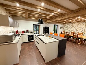 Private kitchen - Bucolic cottage in Cheillé - 4 guests (Cheillé)