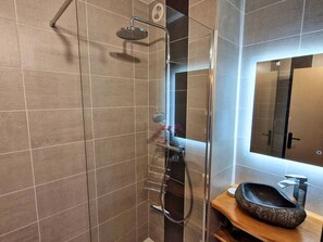 Bathroom - Large studio, pets allowed - 6 guests, SOUTH balcony (Saint-Michel-de-Chaillol)