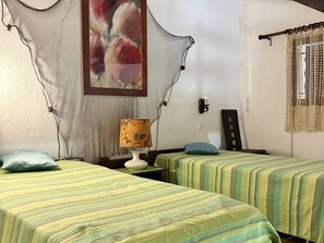 Room - Quiet Getaway: Terrace, Private Parking, 300m to Beach, Sleeps 4 (Le Barcarès)