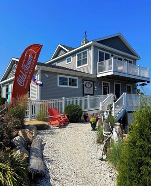 Exterior - The Nest at Black Hall (Old Lyme)
