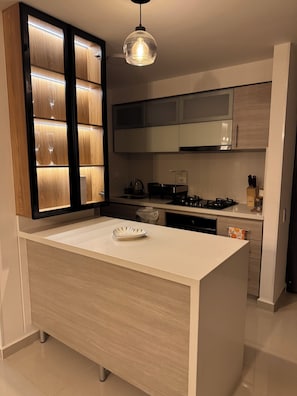 Oven, stovetop - Exclusive Apartment in Serrania del Hato Piedecuesta to 2km of MALL (Piedecuesta)