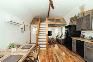Interior - Lone Star Bungalow with Hiking & Lake access (Branson)