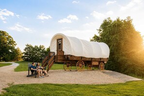 Exterior - Cozy Couples Wagon | Ozark Ranch + Lake Access (Branson)