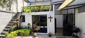 Exterior detail - ⚽ World Cup 2026 - Walk to Estadio Azteca | 3BR Secure Home for 6-9 Fans (Ciudad de México)