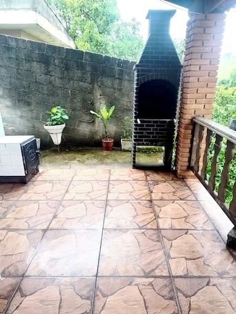 Terrace/patio. Complete country house with swimming pool and billiards.