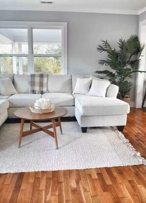 Living area - BOHO beach home 2 minutes to beach, food, and fun (Oak Island)