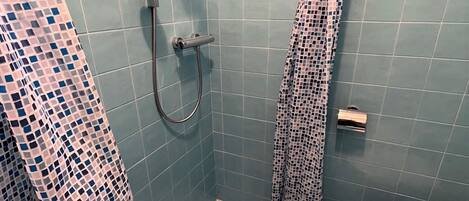 Regadera y bidet