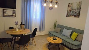 Living area - Holiday Apartment Tea (Vir)