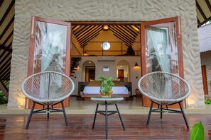 Villa, 2 chambres, vue lac | Terrasse/Patio