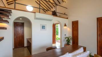 Villa, 2 Bedrooms, Lake View | Interior