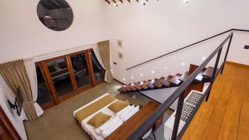 Villa, 2 soverom, utsikt mot innsjø | Innvendig