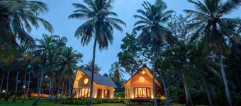 Avora Lake Villas