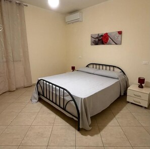 3 bedrooms, iron/ironing board, WiFi - Casamarea Holiday Home in San Foca (San Foca)