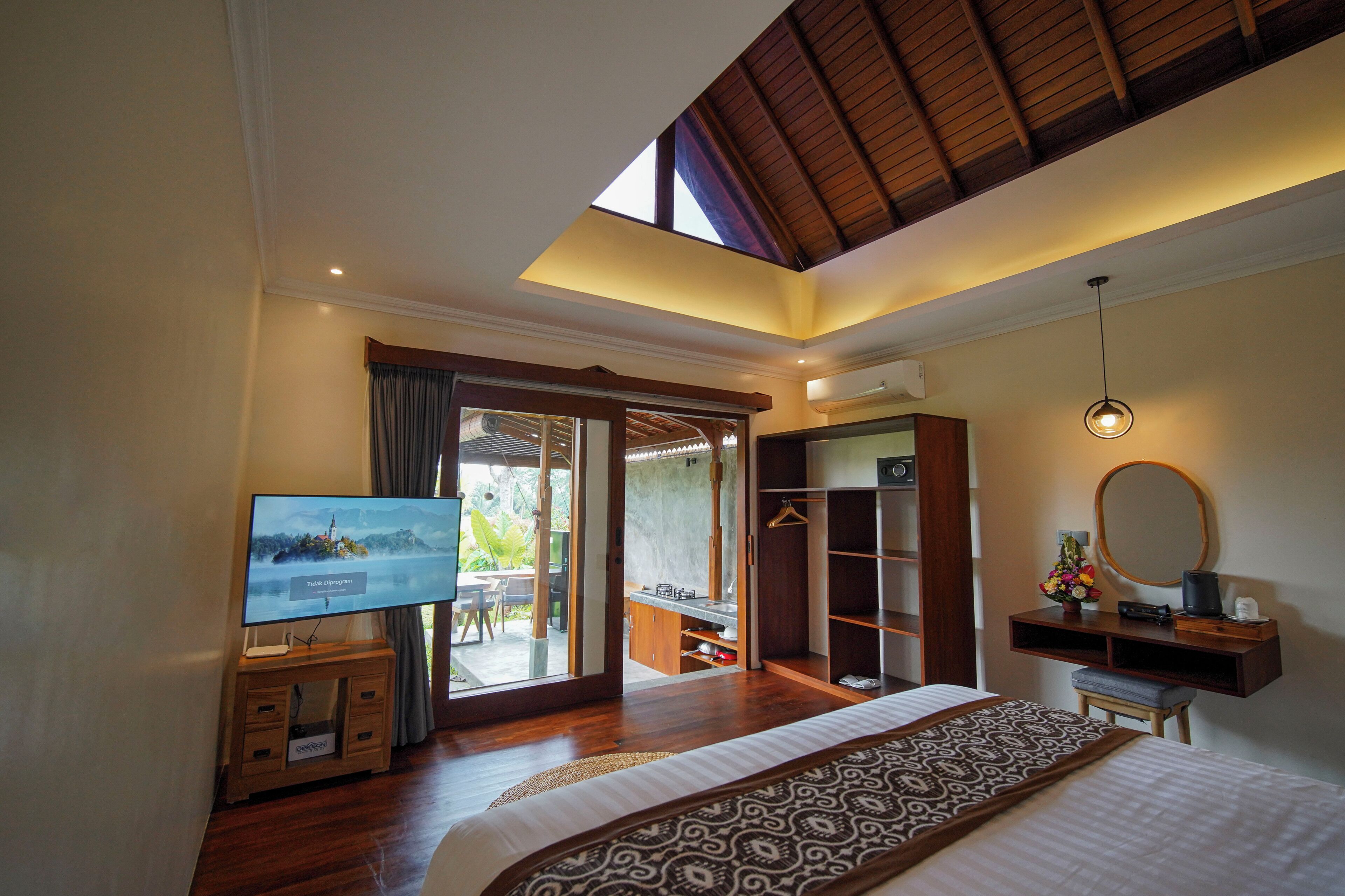 Superior Villa, Garden View