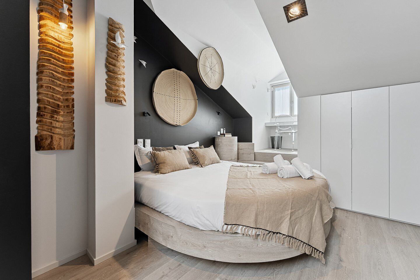 Apartment (Two-Room Apartment)