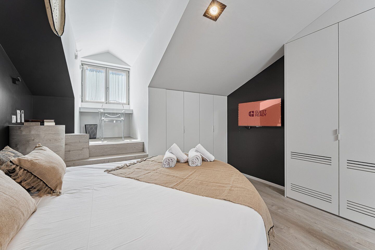 Lägenhet (Two-Room Apartment)