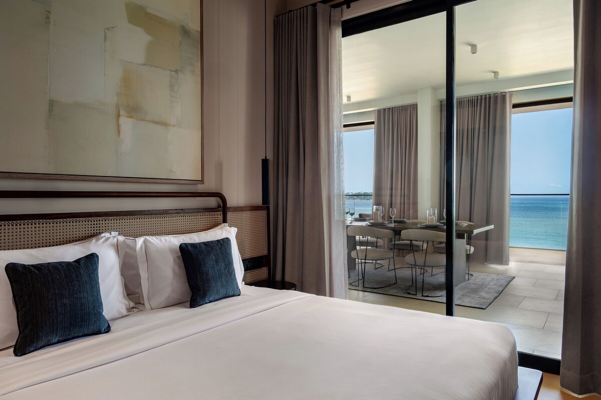 Beach View Three Bed | Desk, laptop workspace, iron/ironing board (on request), WiFi (free)
