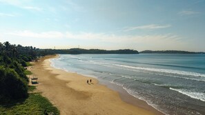 Am Strand, weißer Sandstrand
