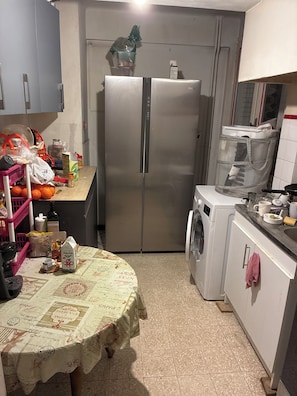 Unclassified image, 4 of 6, button - Vrbo Property (Montpellier)