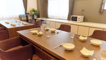 Apartment | Dining