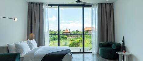 One Bedroom Deluxe Suite With Fully Equipped Kitchenette