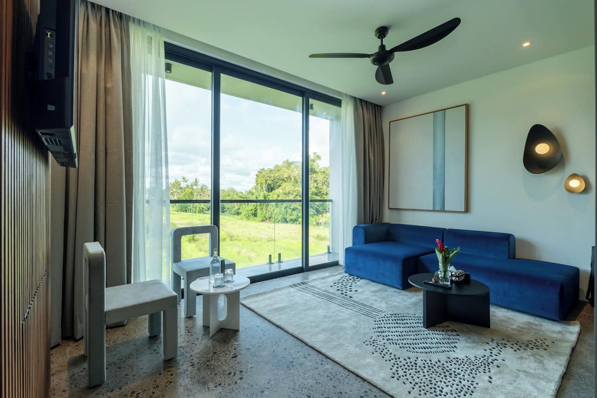 One Bedroom Suite With Fully Equipped Kitchenette