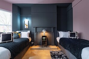 5 quartos, ferros/tábuas de passar roupa, Wi-Fi de cortesia