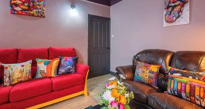 Hope Largest Parking Garden & Games Area Hull 5BR