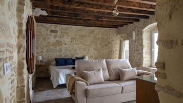 Studio (Family Studio)
