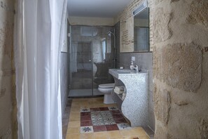 Studio (Family Studio)