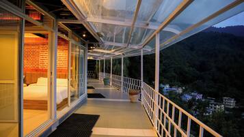 Kamar Keluarga, pemandangan kota | Teras/patio