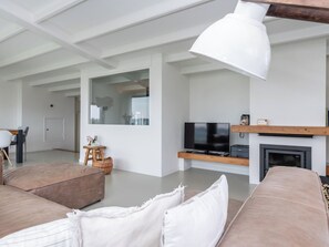 TV - Panoramic villa on Lake Veere (Kamperland)