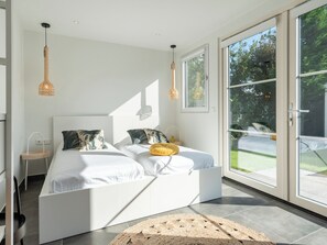 3 bedrooms, Internet - Luxury Bungalow 50m from Lake Veere (Kamperland)