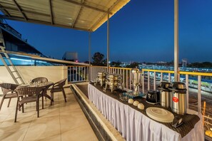 Restaurant - Treebo Vistara Gold Ujjain Junction (Ujjain)