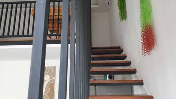 Deluxe Suite, Pool Access