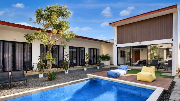 Pool - Collection O near Sanur Beach formerly  (Denpasar)