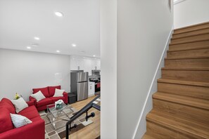 Interior - Brand New Garden Suite Oasis in the Heart of Newton (Surrey)