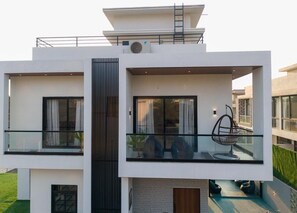 Exterior - The White Casa Villa (Devghar)