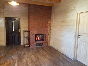 Classic-Haus, 3 Schlafzimmer | Wohnzimmer | Kamin