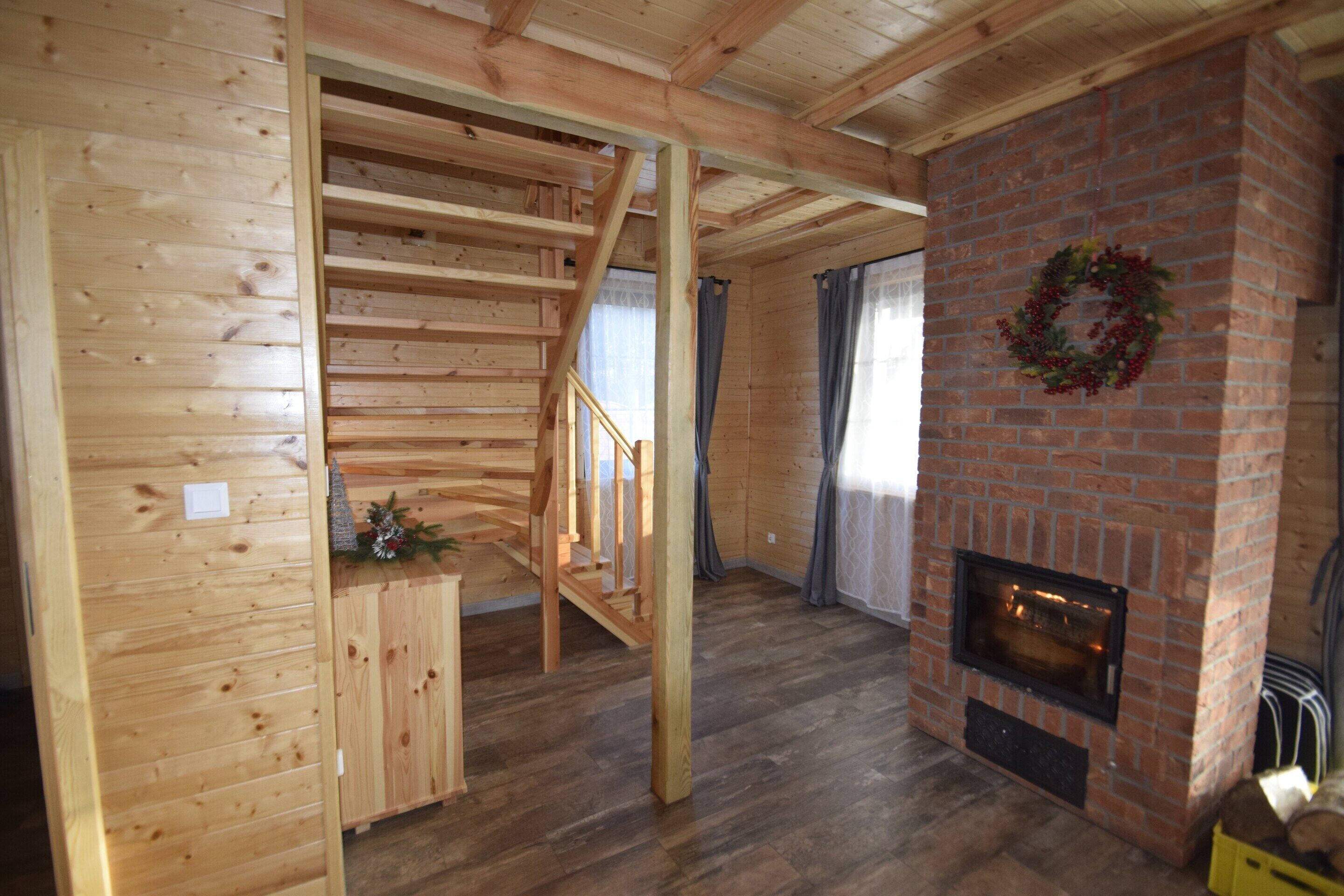 Nhà tiện nghi đơn giản, 4 phòng ngủ | Phòng khách