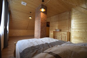 Comfort House, 4 Bedrooms | 5 bilik tidur, dilengkapkan perabot secara berasingan, cadar katil 