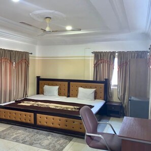 Comfort Room - Onayaa Hotel  (Amasaman)