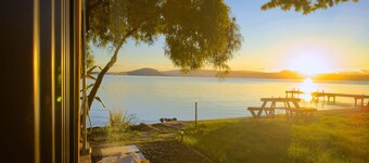 Stillwater Cottage | Stunning Lakefront Location
