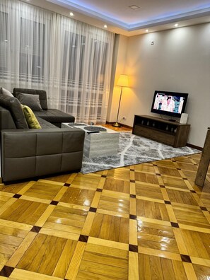 Deluxe Apartment, Balcony, City View | Interior - Beo Suite (Beograd)